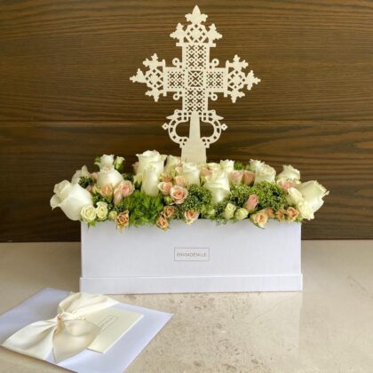Caja Flores con Cruz Nacarada