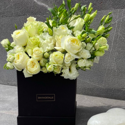 Caja Flor con Rosa Inglesa