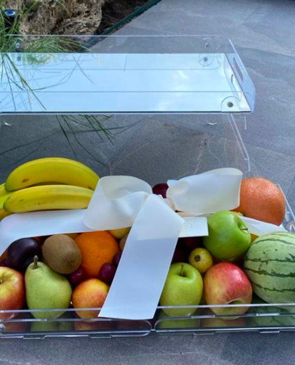 Charola de cama con frutas