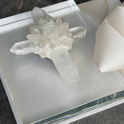 Cruz Cuarzos en base de acrilico gruesa