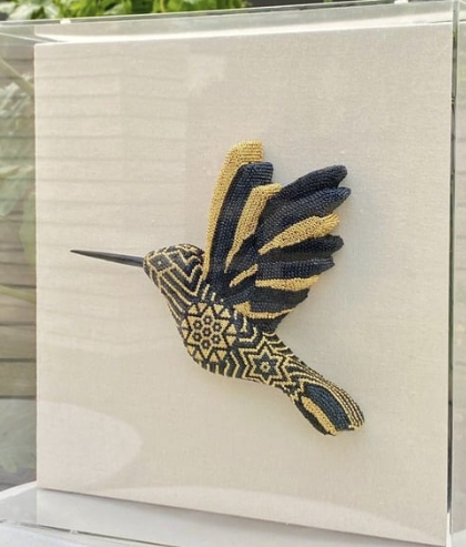 Colibri en capelo