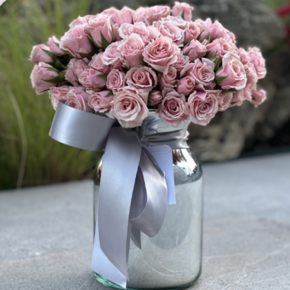 Mini Rosas en Jarrón Chico