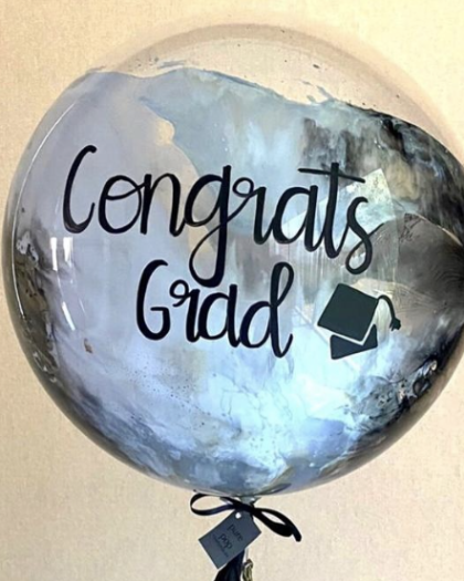 Globo "Congrats Grad"
