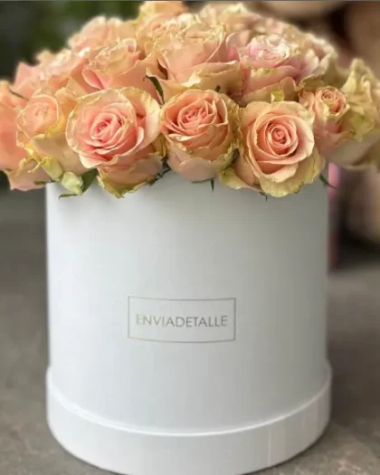Caja con rosas