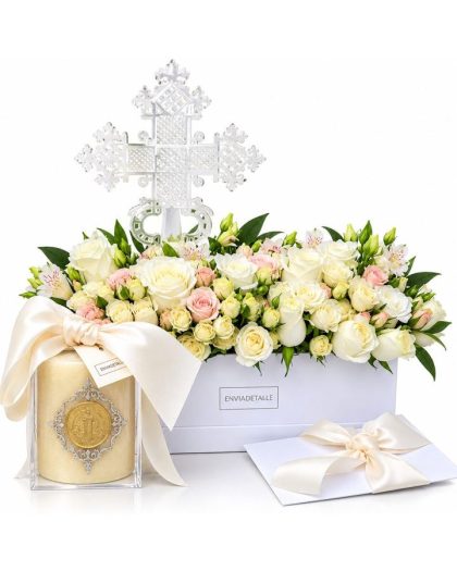 Caja con flor, cruz, cirio y misa
