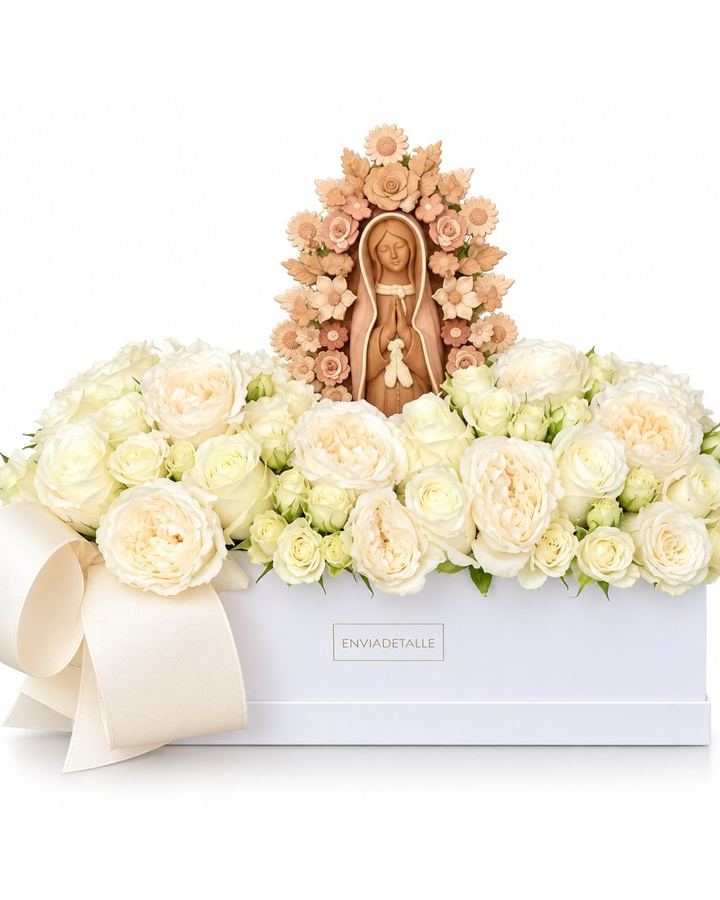 Caja de flor con Virgen de barro
