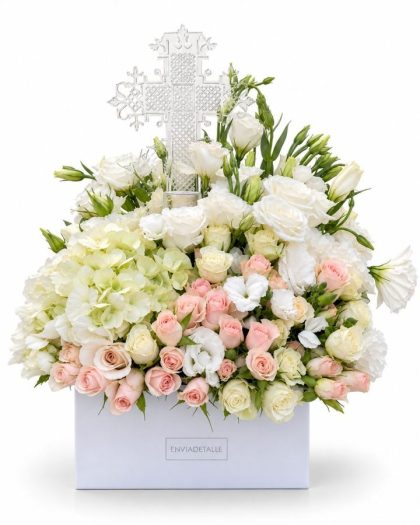 Caja flores con cruz acrílico 40cms