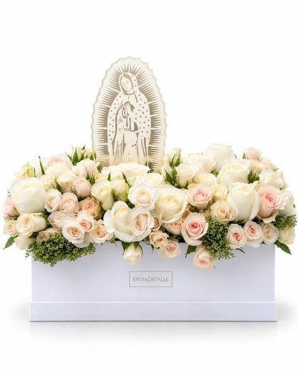 Caja flores con Virgen de acrílico nacarada 28cms