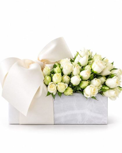Caja de ónix alhajero con mini rosas
